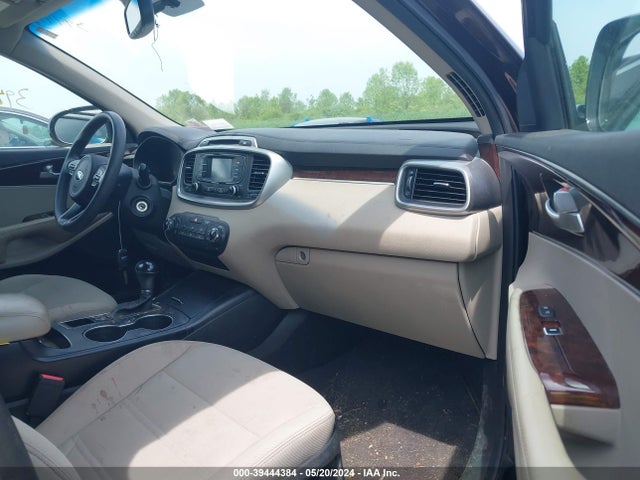 KIA Sorento 3.3l Lx 2016 5XYPGDA58GG081183 Image 5