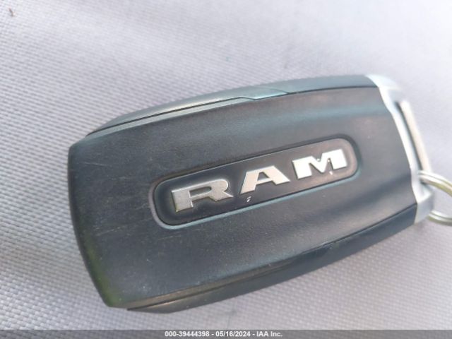 3C6UR5HJXKG590683 RAM 2500 Tradesman  4x4 8' Box