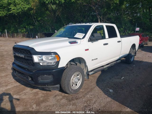 3C6UR5HJXKG590683 RAM 2500 Tradesman  4x4 8' Box