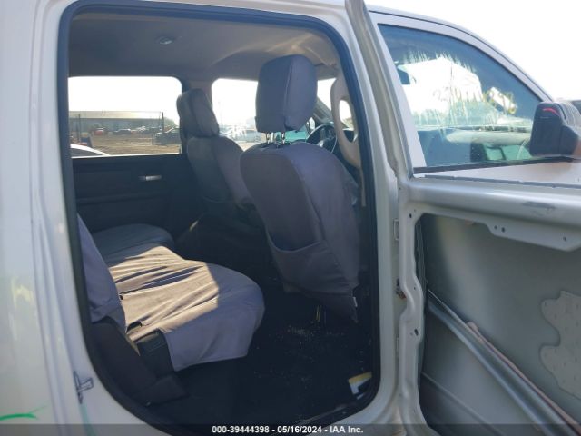 3C6UR5HJXKG590683 RAM 2500 Tradesman  4x4 8' Box