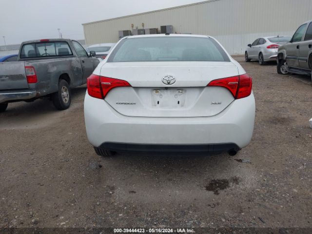 5YFBURHEXHP666656 Toyota Corolla Xle