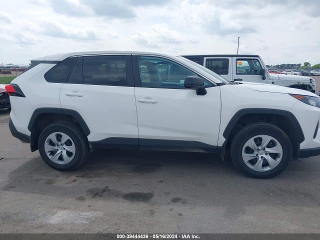 Toyota RAV4 LE 2022 2T3F1RFV3NC294027 Image 14