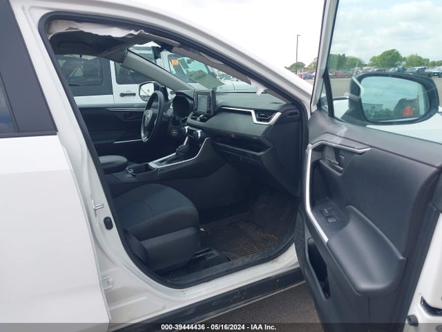 Toyota RAV4 LE 2022 2T3F1RFV3NC294027 Image 5