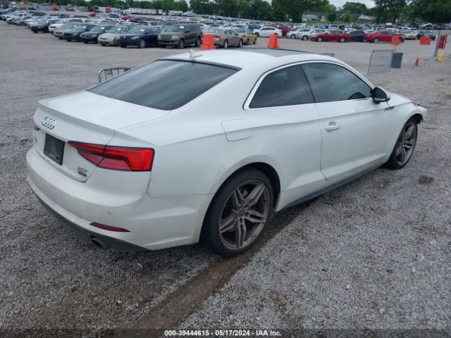 WAUTNAF50JA001679 Audi A5 2.0t Premium