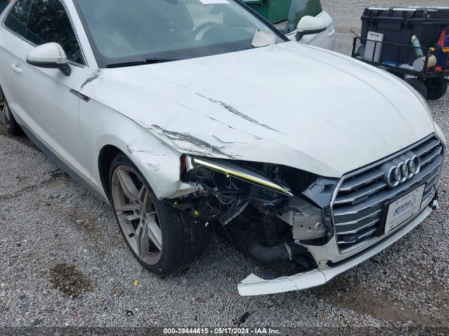 WAUTNAF50JA001679 Audi A5 2.0t Premium