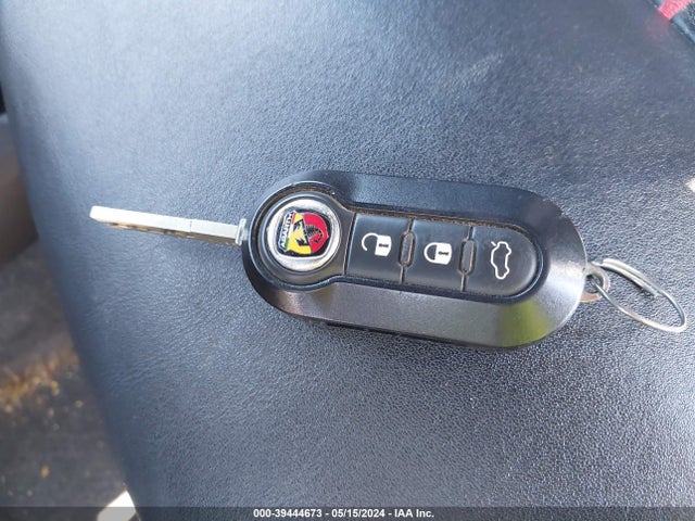 2013 FIAT 500 3C3CFFFH7DT743280 Photo 10