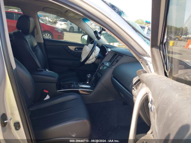 JN8CS1MW4GM752786 Infiniti QX70