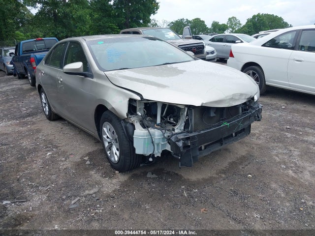 Toyota CAMRY LE 2017 4T1BF1FKXHU701599 Image 1