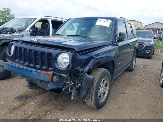 1C4NJRBB4FD225593 Jeep Patriot Sport