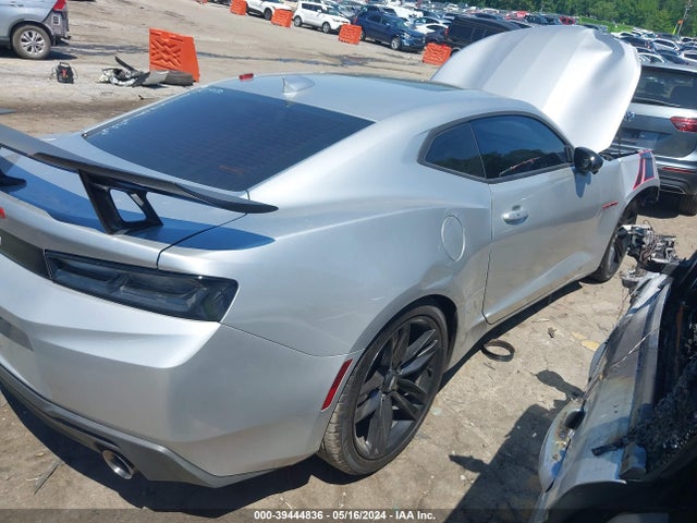 Chevrolet Camaro 1lt 2018 1G1FB1RS3J0158339 Image 4