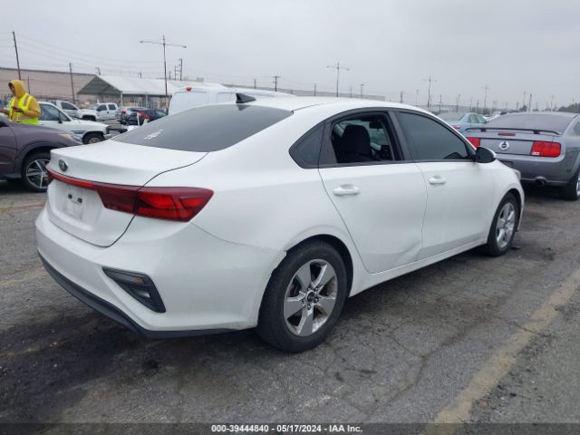 3KPF24AD9KE132679 KIA FORTE FE
