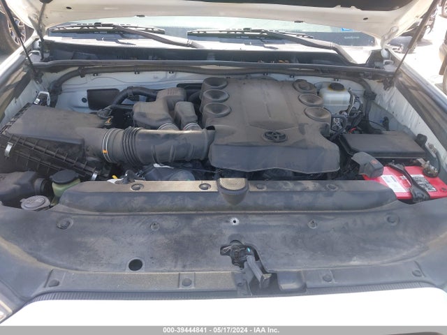 Toyota 4runner Limited 2016 JTEBU5JR2G5372262 Image 10