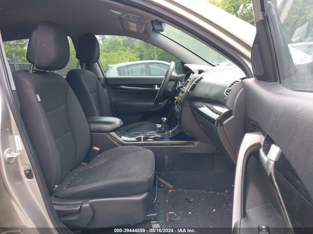 KIA SORENTO LX 2015 5XYKT3A62FG658992 Image 5