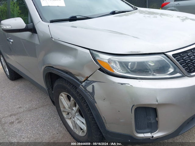 KIA SORENTO LX 2015 5XYKT3A62FG658992 Image 6
