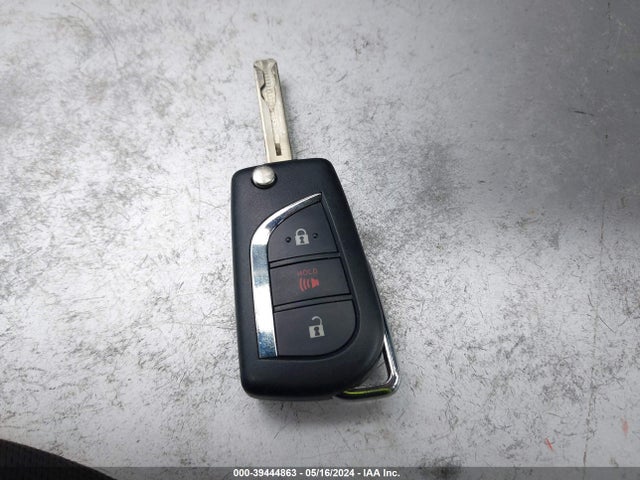 Toyota C-HR LE 2021 NMTKHMBX5MR130540 Image 11