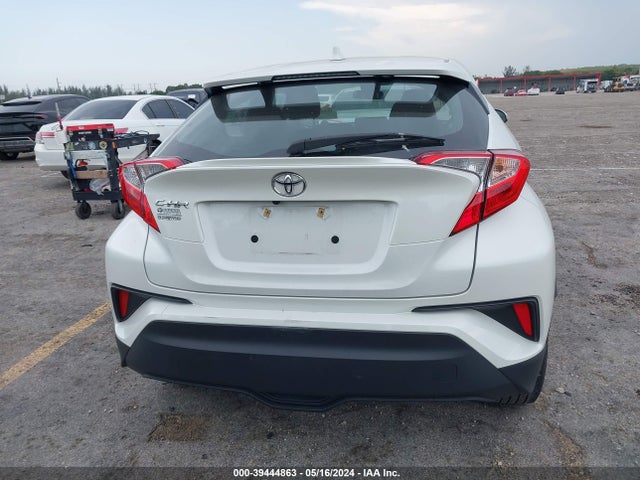 Toyota C-HR LE 2021 NMTKHMBX5MR130540 Image 16