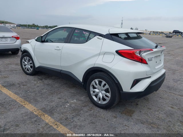 Toyota C-HR LE 2021 NMTKHMBX5MR130540 Image 3