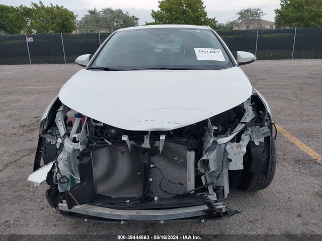 Toyota C-HR LE 2021 NMTKHMBX5MR130540 Image 6