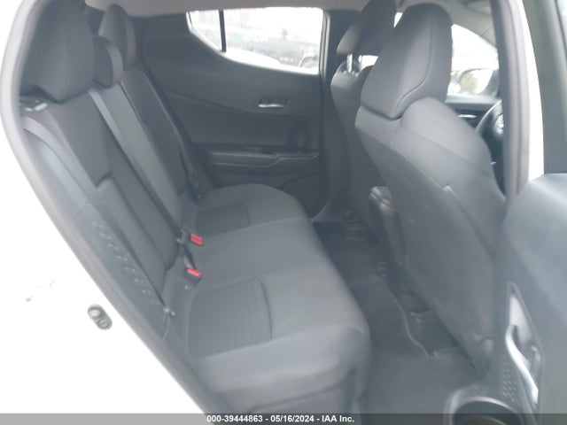 Toyota C-HR LE 2021 NMTKHMBX5MR130540 Image 8