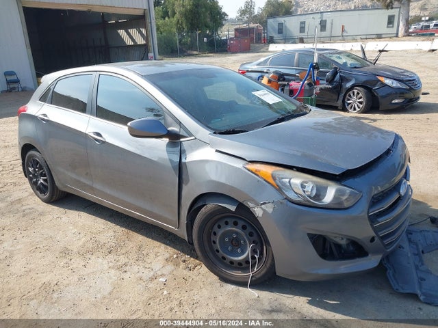 Hyundai ELANTRA GT 2016 KMHD35LH8GU321368 Image 1