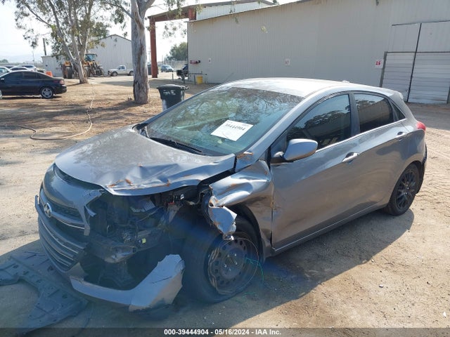 Hyundai ELANTRA GT 2016 KMHD35LH8GU321368 Image 2