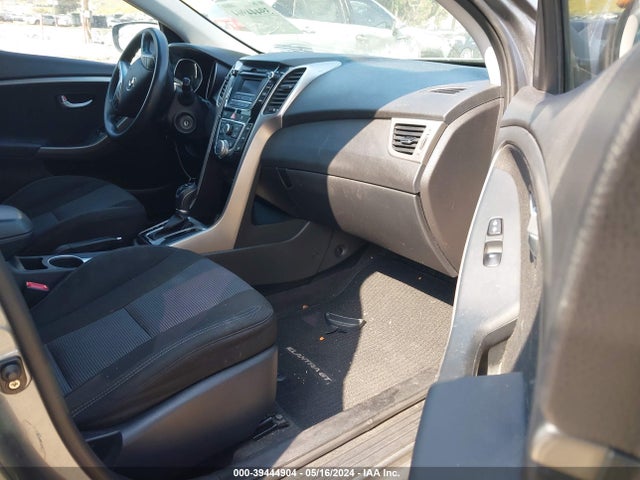 Hyundai ELANTRA GT 2016 KMHD35LH8GU321368 Image 5