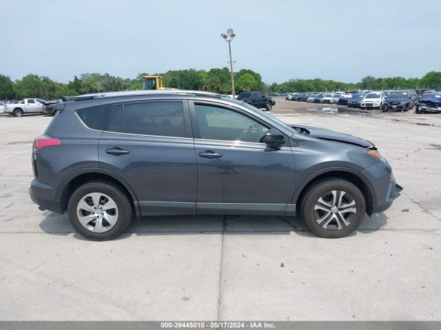 Toyota RAV4 LE 2018 JTMZFREV5JJ207638 Image 13
