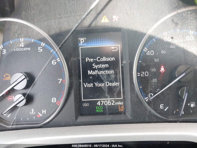 Toyota RAV4 LE 2018 JTMZFREV5JJ207638 Image 7