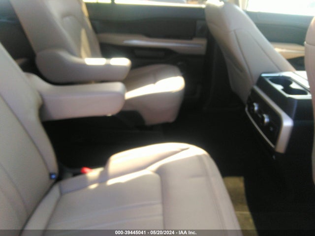 Ford Expedition Limited 2024 1FMJU2A82REA26278 Image 8