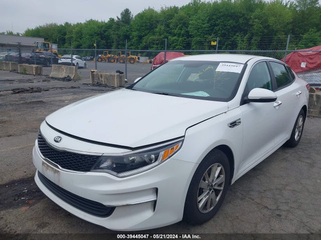 KIA Optima Lx 2018 5XXGT4L35JG191451 Image 2