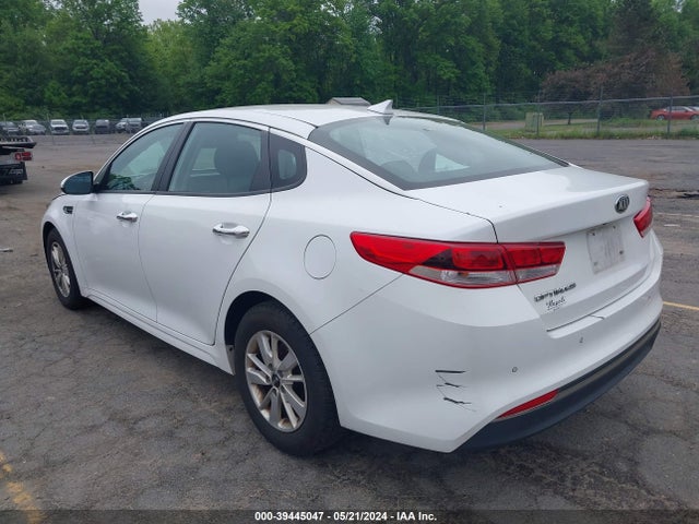 KIA Optima Lx 2018 5XXGT4L35JG191451 Image 3