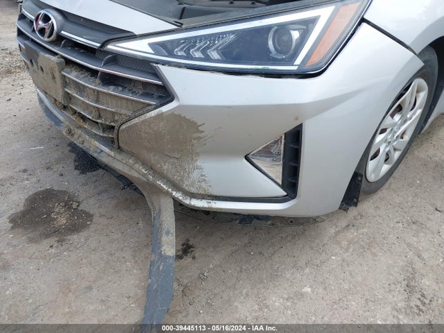 Hyundai ELANTRA SE 2019 5NPD74LF7KH497994 Image 17
