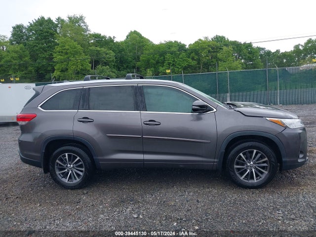 Toyota Highlander Xle 2017 5TDJZRFH5HS415593 Image 13