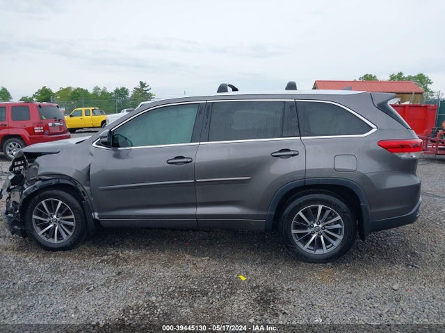 Toyota Highlander Xle 2017 5TDJZRFH5HS415593 Image 14