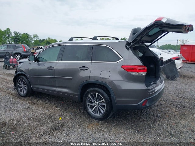 Toyota Highlander Xle 2017 5TDJZRFH5HS415593 Image 3