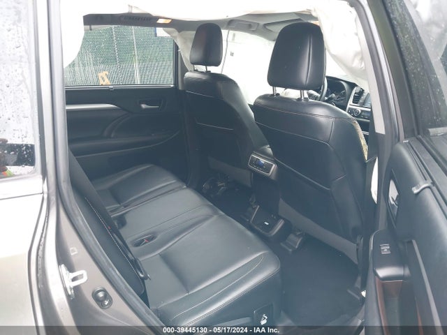 Toyota Highlander Xle 2017 5TDJZRFH5HS415593 Image 8