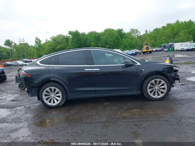 5YJXCDE23HF029562 Tesla MODEL X