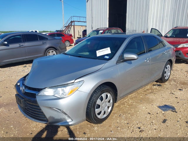 Toyota CAMRY LE 2017 4T1BF1FK4HU293326 Image 2