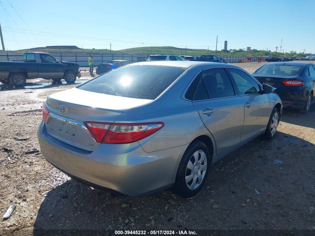 Toyota CAMRY LE 2017 4T1BF1FK4HU293326 Image 4