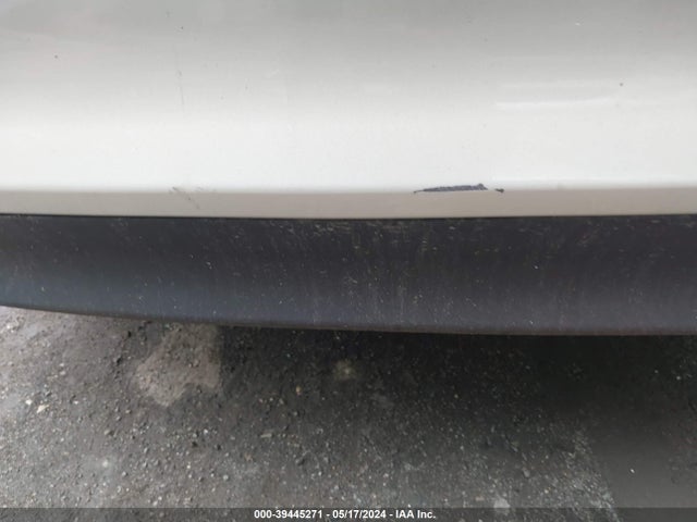 Hyundai ELANTRA SE 2018 5NPD74LF2JH301863 Image 17