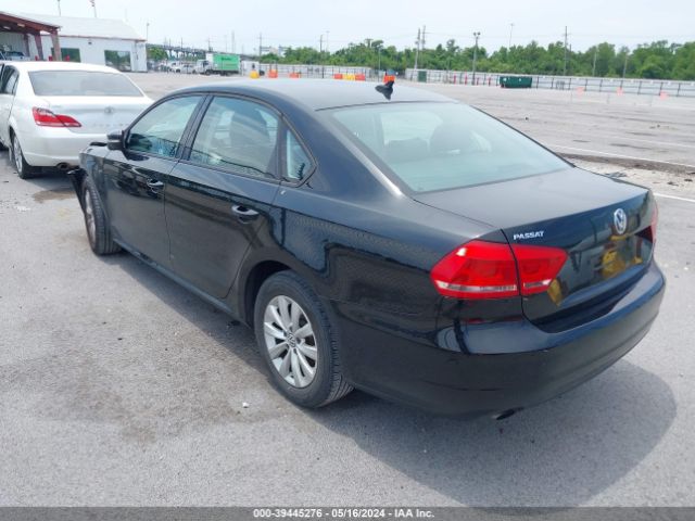 1VWAT7A3XFC035260 Volkswagen Passat 1.8t Wolfsburg Edition