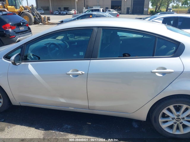 KIA FORTE LX 2017 3KPFL4A73HE145072 Image 14