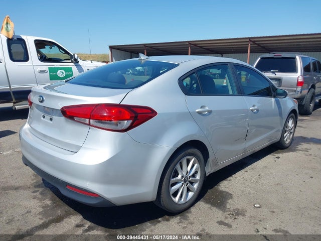 KIA FORTE LX 2017 3KPFL4A73HE145072 Image 6