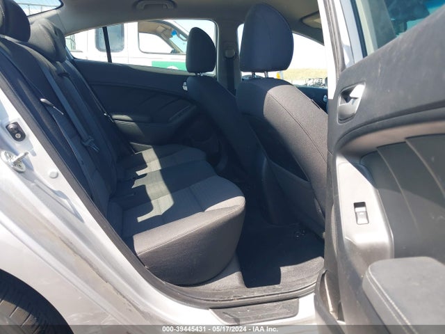 KIA FORTE LX 2017 3KPFL4A73HE145072 Image 8