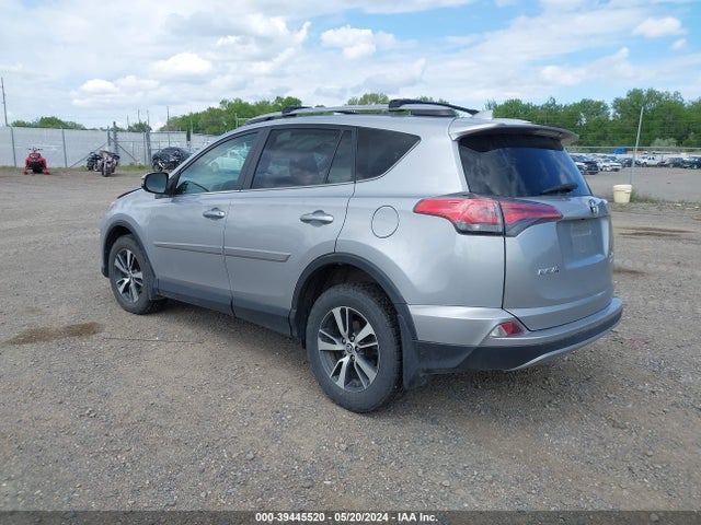 Toyota Rav4 Xle 2018 2T3RFREV0JW853865 Image 3