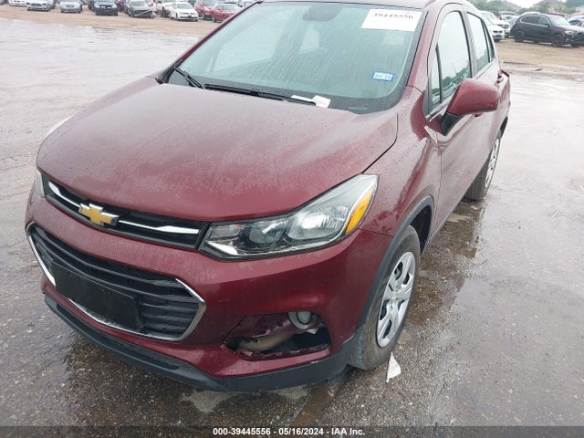 Chevrolet TRAX LS 2017 3GNCJKSB6HL185746 Image 2