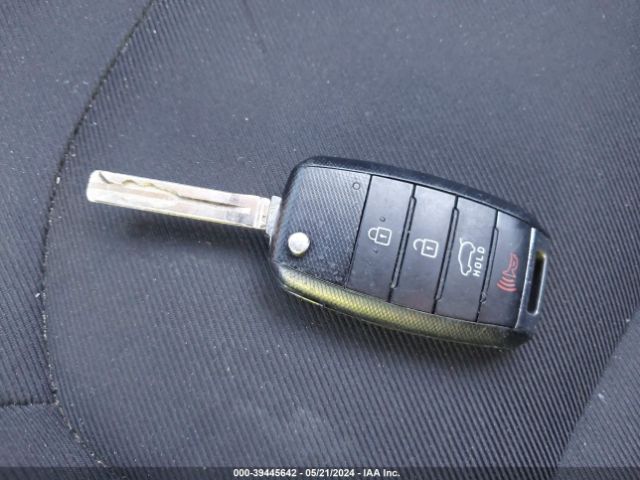 KNDJP3A59F7207563 KIA SOUL +