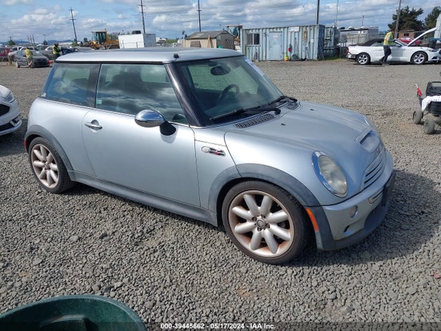 2003 MINI COOPER S WMWRE33403TD66844 Photo 0