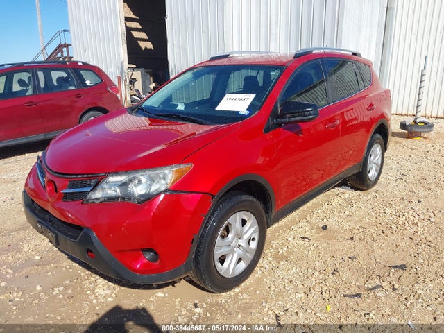 Toyota RAV4 LE 2015 JTMZFREVXFJ055394 Image 2