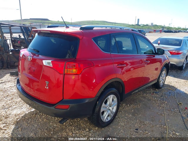 Toyota RAV4 LE 2015 JTMZFREVXFJ055394 Image 4